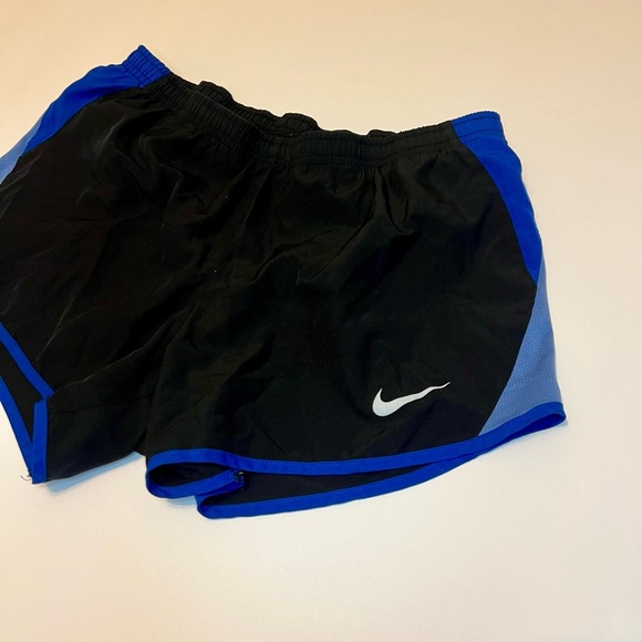Nike Black and Blue brief lined dri fit shorts size medium - Picture 2 of 4